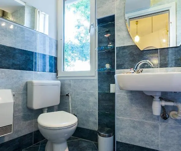 Anna Διαμέρισμα *